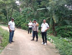 Camat Kasui Melakukan Monitoring dan Evaluasi di Kampung Tanjung Harapan
