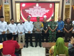 Polisi Gelar Pengamanan Rapat Pleno Penetapan Hasil Pemungutan Suara DPRD Kabupaten Way Kanan.