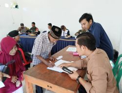 Pemerintah Kampung Donomulyo Salurkan BLT Dana Desa 2024 kepada 16 Keluarga Penerima Manfaat