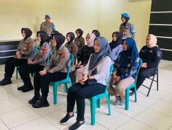 Gelar Gaktiplin, Sipropam Polres Way Kanan Cek Sikap Tampang dan Kelengkapan Data Diri Polwan