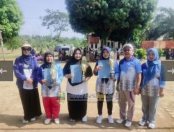 Ketua PERWOSI Septi Heri Agusnaini Hadiri Lomba Senam Tingkat Kecamatan di Bangkunat
