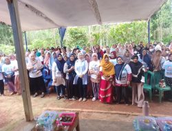 Bacalon Wabup Way Kanan Ayu Asalasiyah sambangi  emak-Emak Tim Pemenangan  di Kecamatan Gunung Labuhan