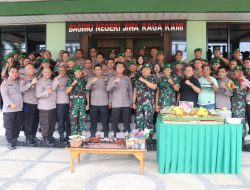 Polres Lampung Selatan Berikan Kejutan di HUT TNI ke-79, Tunjukkan Sinergi TNI-Polri  Cerdaspost, Lampung Selatan – Dalam
