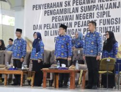 Pj. Sekdaprov Lampung Lantik Pejabat Fungsional dan Serahkan 140 SK PNS di Lingkungan Pemerintah Provinsi Lampung