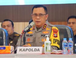 Momen Perayaan Natal dan Tahun Baru, Irjen Pol Helmy Sabtika Imbau Ikuti Kamseltibcar Lantas Dari Petugas