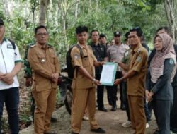 Tim Monev Sambangi Kampung Donomulyo, Administrasi Keuangan Dan Pembangunan Fisik Turut di Cek
