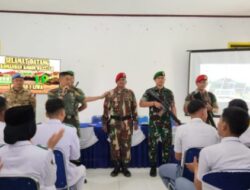 Dandim 0422 Lampung Barat  goes too school Pimpin Upacara  di SMA Negeri 1 Liwa