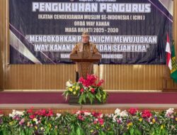 H. Tony Eka Candra Mengukuhkan Pengurus ICMI Orda Way Kanan Periode 2025-2030.