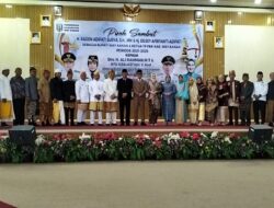 Pisah Sambut Raden Adipati Surya dan Ketua TP PKK kepada Ali Rahman- Ayu sebagai Bupati dan Wakil Bupati Way Kanan di gedung GSG