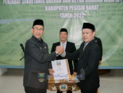 Bupati Pesisir Barat Lantik Tedi Zadmiko sebagai Pj. Sekda