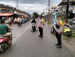 Jelang Buka Puasa, Polsek Banjit Lakukan Patroli KRYD di Pasar Takjil