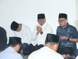 Gubernur Lampung Rahmat Mirzani Djausal Melayat ke Rumah Duka Bupati Way Kanan