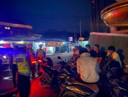Tingkatkan Kamseltibcar, Satlantas Polres Way Kanan Gelar Patroli KRYD di Sp 4 Negeri Baru.