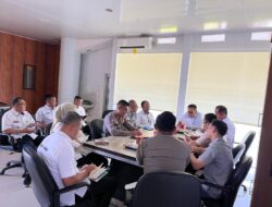 Asisten II Sekdakab Harun Anosa Rapat Persiapan Sosialisasi Optimalisasi Penerimaan Daerah dari Pajak Kendaraan Bermotor 