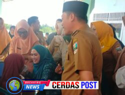Bupati Pesisir Barat Tinjau Pemberian Vaksinasi di Puskesmas Ngaras
