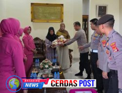 Hari Bhayangkara ke 79, Kapolres Dampingi Kapolda Lampung Anjang Sana ke Rumah Almarhum Briptu Ghalib