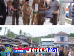 Bupati Dedi Irawan Resmikan Gapura Pasar Way Batu dan Serahkan Bantuan Tenda UMKM