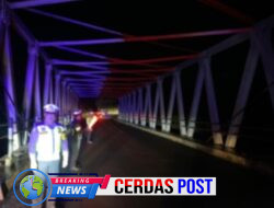 Polantas Hadir Untuk Masyarakat, Kasatlantas Pantau Arus Lalulintas di Jembatan Giham*