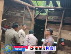 Rumah Warga Tersambar Petir, Kapolres Way Kanan Salurkan Bantuan Bagi Korban di Rebang Tangkas