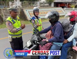 Pantau Arus Balik Lebaran 1447 H, Polres Way Kanan Himbau Pengguna Jalan dan Sampaikan Layanan 110