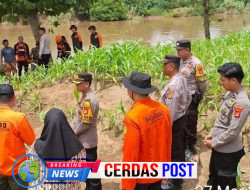 Diduga 2 Orang Hanyut Terbawa Arus Sungai Way Umpu, Polisi dan BPBD Way Kanan Masih Melakukan Pencarian*