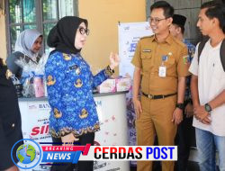 Bupati way kanan bersama kapolres way kanan peninjau pelayanan di kantor Samsat Way Kanan terkait program Keringan pajak Bermotor